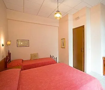Hotel Frate Sole 3*