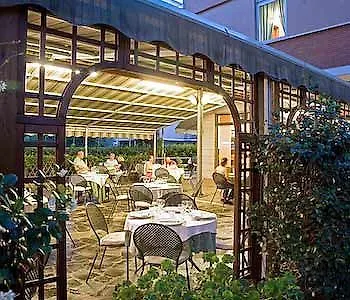 Hotel Frate Sole Asyż