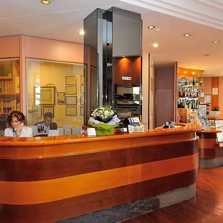 Frate Sole Hotel Asyż